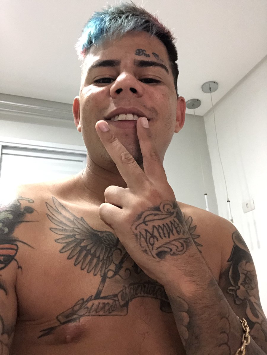 Mclon_oficial's tweet photo. Ótima noite família estou de volta!! https://t.co/liRJp8snZ8