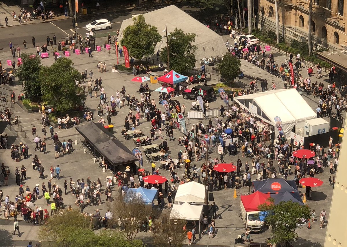 SEQMayors's tweet photo. Amazing support for our #SEQ strawberry growers, with the line for #strawberrysundaes now stretching down Adelaide Street. #smashastrawb #supportourgrowers @abcbrisbane https://t.co/cPXNbBbGSf