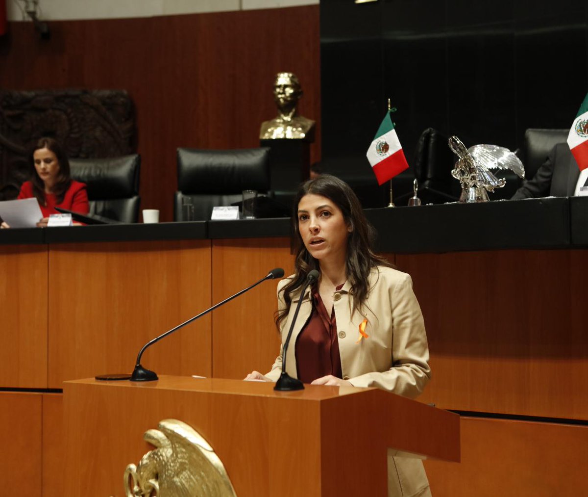 sylbeltrones's tweet photo. A nombre de mis compañeros de @Senado_PRI hoy presenté un punto de acuerdo en el @senadomexicano que nos permita tomar acciones para aspirar a un #MéxicoSinPlástico https://t.co/EShyE5Kz4T
