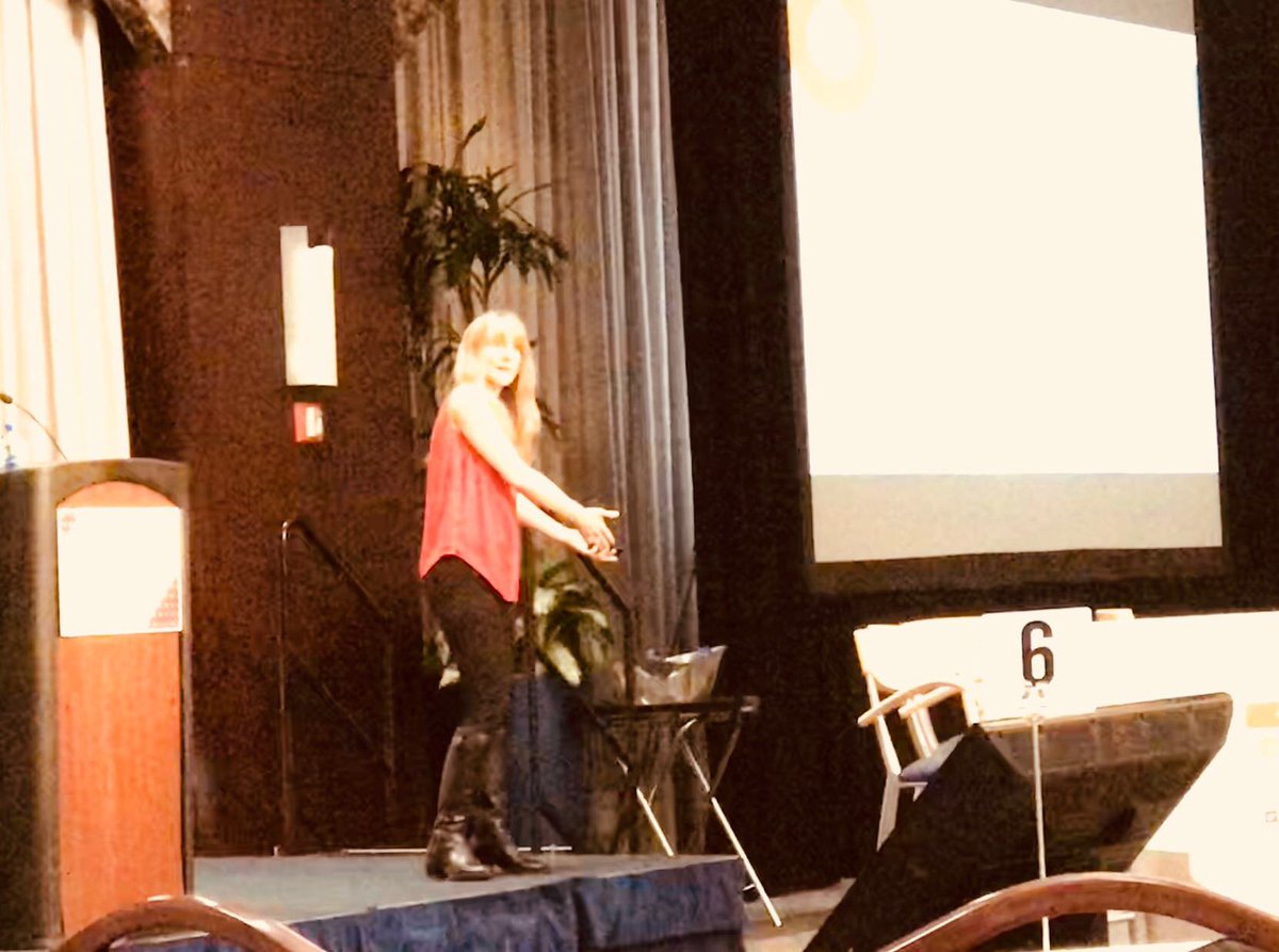 kathyklotzguest's tweet image. Thanks @StanPhelpsPG for the pic at #AMAignite....I am an expressive person. I use my whole body!