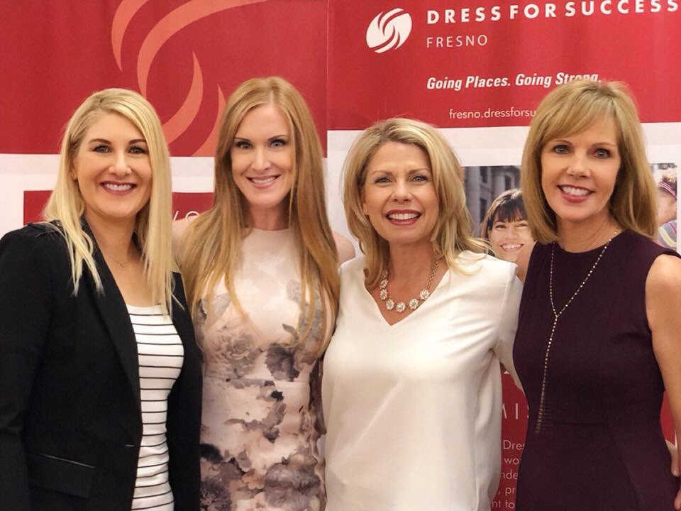 ResearchForAlex's tweet photo. Women supporting women at the 2018 Central California Womenβs Conference. #ccwc18 @BetsyHays @mariashriver https://t.co/8hZVzCrmmS