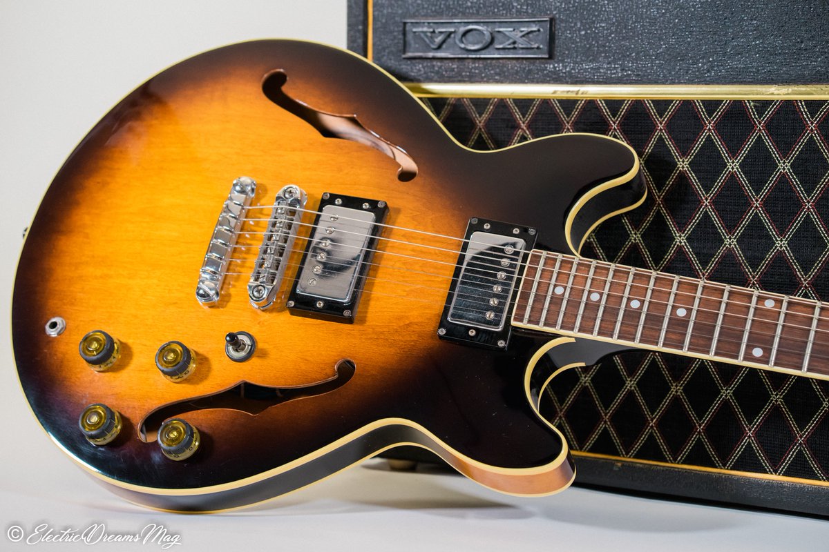 Catching up our new <a href="/Twitter/">Twitter</a> friends on the week one #blogpost #vintage <a href="/ibanezofficial/">Ibanez Guitars</a> 1984 AM50 hollowbody #guitar <a href="/BenFargen/">Benjamin Fargen</a> posting some #sexy #photos of this #sunburst beauty! electricdreamsmag.com/2018/08/13/hel…