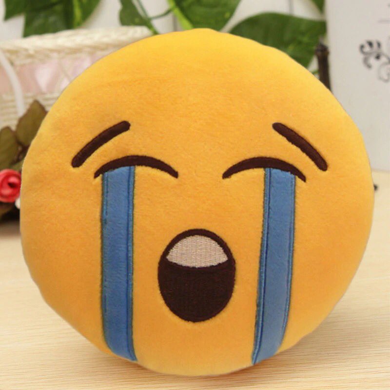 TrendCouch's tweet image. When words aren’t enough, Emoji Pillows let you say it with a smile!

Buy here: trendcouch.com/catalog/emoji-…