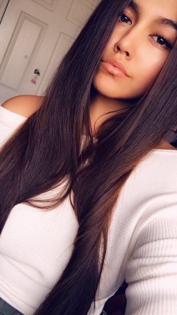 TopFlightBaddie's tweet photo. Shoutout to this sexy, badass Latina with her thick self @Jenn_nyy23 😍😍😍😍😍 https://t.co/ojNLHFR8AU