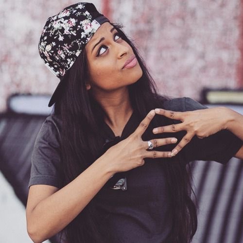 DimaJayasinghe's tweet image. Happy birthday birthday girl. How much u grow old through your age you will always be you from your heart.. may this year and the future be the best time of you life with joy and proparity. God bless you. You will always be my queen amd my inspiration for life.. @IISuperwomanII