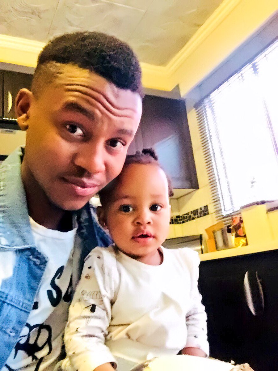 TumiVinton's tweet photo. I love you so much guys 
😍😍😍❤️❤️❤️🌹🌹🌹👸🏻👸🏻👸🏻💋💋💋💕💕💕😘😘😘💫💫💫⚡️⚡️⚡️ https://t.co/B4qB0ulmgT