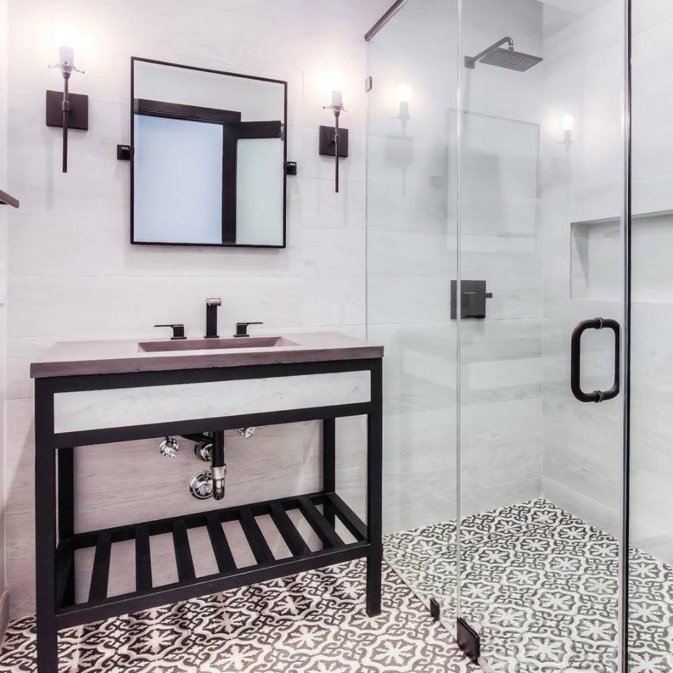 Native_Trails's tweet photo. This dream #bathroom by @spaziola pairs our Cuzco vanity, made of powder-coated steel, with our NativeStone Palomar Vanity Top with an integral sink: https://t.co/0yXZoAqmbS #nativestone #bathroomdesign #nativetrailshome https://t.co/SFuN8fY6Zd