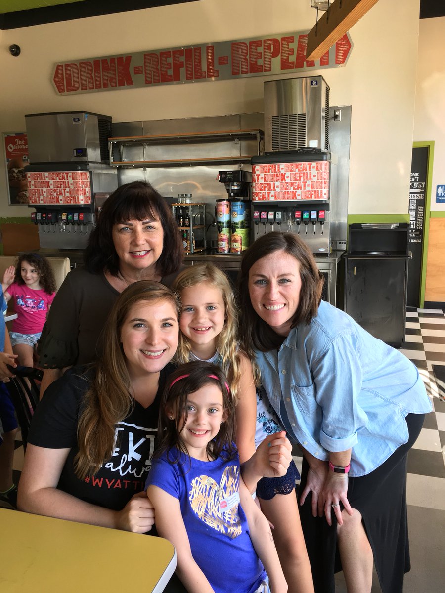 MissLeynor's tweet photo. Who has school spirit?! We do!! @TanyaBelmares @kami_ransom Supporting our school @MOOYAHBurgers #wyattlearns https://t.co/F0es2bj16A