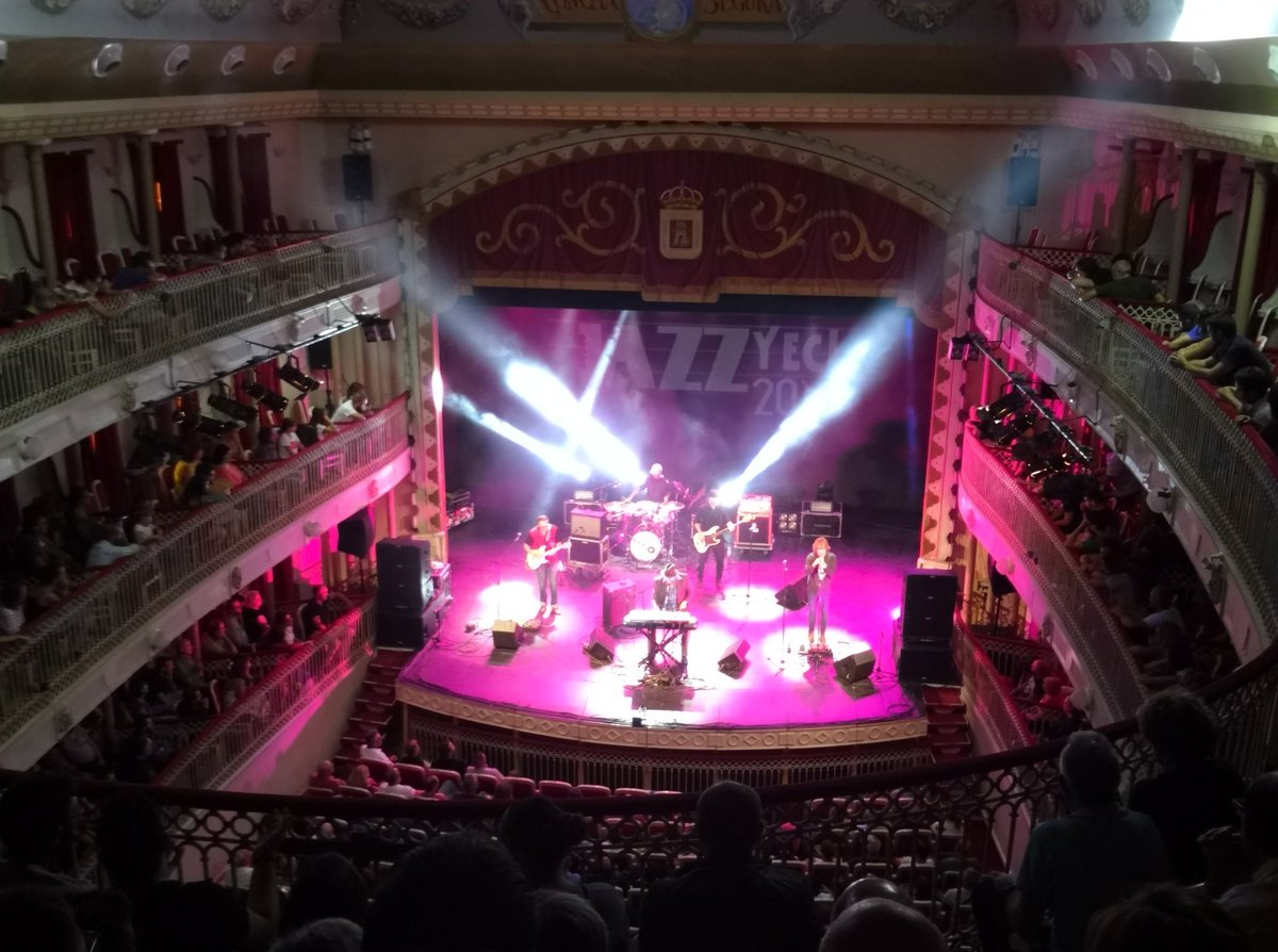 Gran concierto de <a href="/Josh_Hoyer/">Josh Hoyer & Soul Colossal</a> en el #YECLAJAZZFESTIVAL. Como bien han dicho ellos: "Magical".