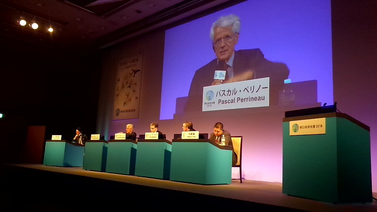 Conference sur les #populismes au Forum @asahi a Tokyo. Intervention de @pascalperrinea1 de @sciencespo