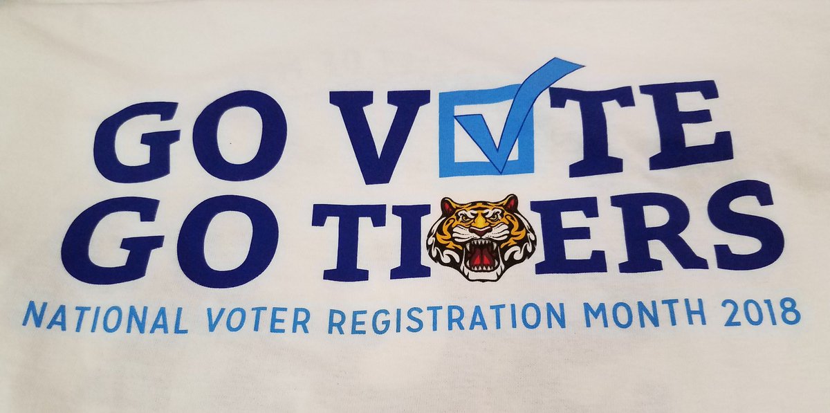ShelbyVote's tweet photo. UofM voter registration drive is GREAT!!!
#GoVoteGoTigers. #Vote901. #GoVoteTN https://t.co/KCVp4jGeQ0