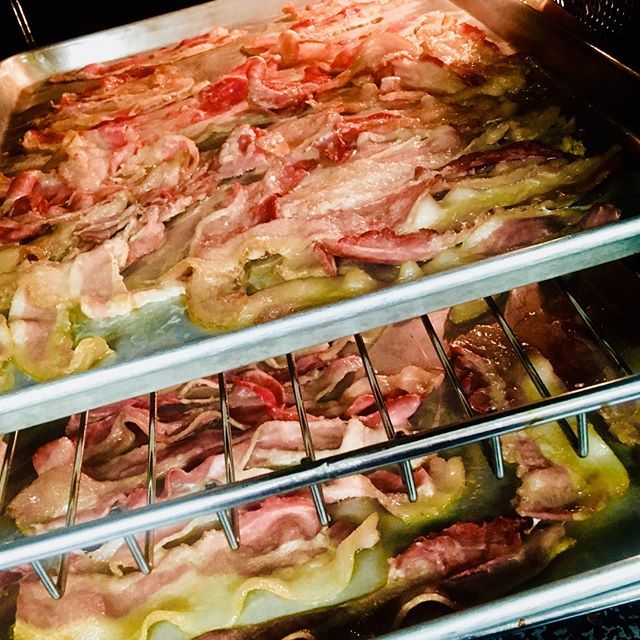 321nine's tweet image. #makingbacon