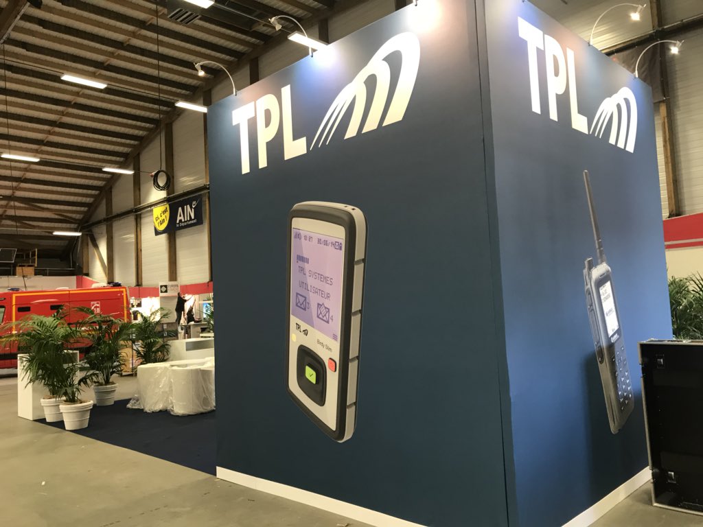 davidvillacast2's tweet photo. Stand prêt pour demain #CongresSP2018
Stand ready for tomorrow #CongresSP2018
#Birdy #AmbuTab #Pompiers #Antares https://t.co/Xv6ZReDOxQ