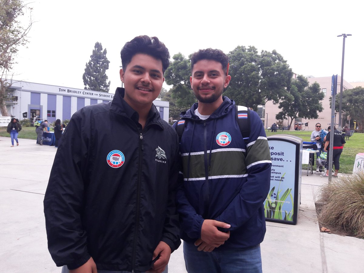 AllPeoplesLA's tweet photo. Our YouthSource Team is out today at LATTC participating in the Student Voter Registration Drive! #NationalVoterRegistrationDay #KeepCalmandVote #SouthCentralVOTE #EmpowerLA #YouthSource #AllPeoples https://t.co/D6OwboktY6