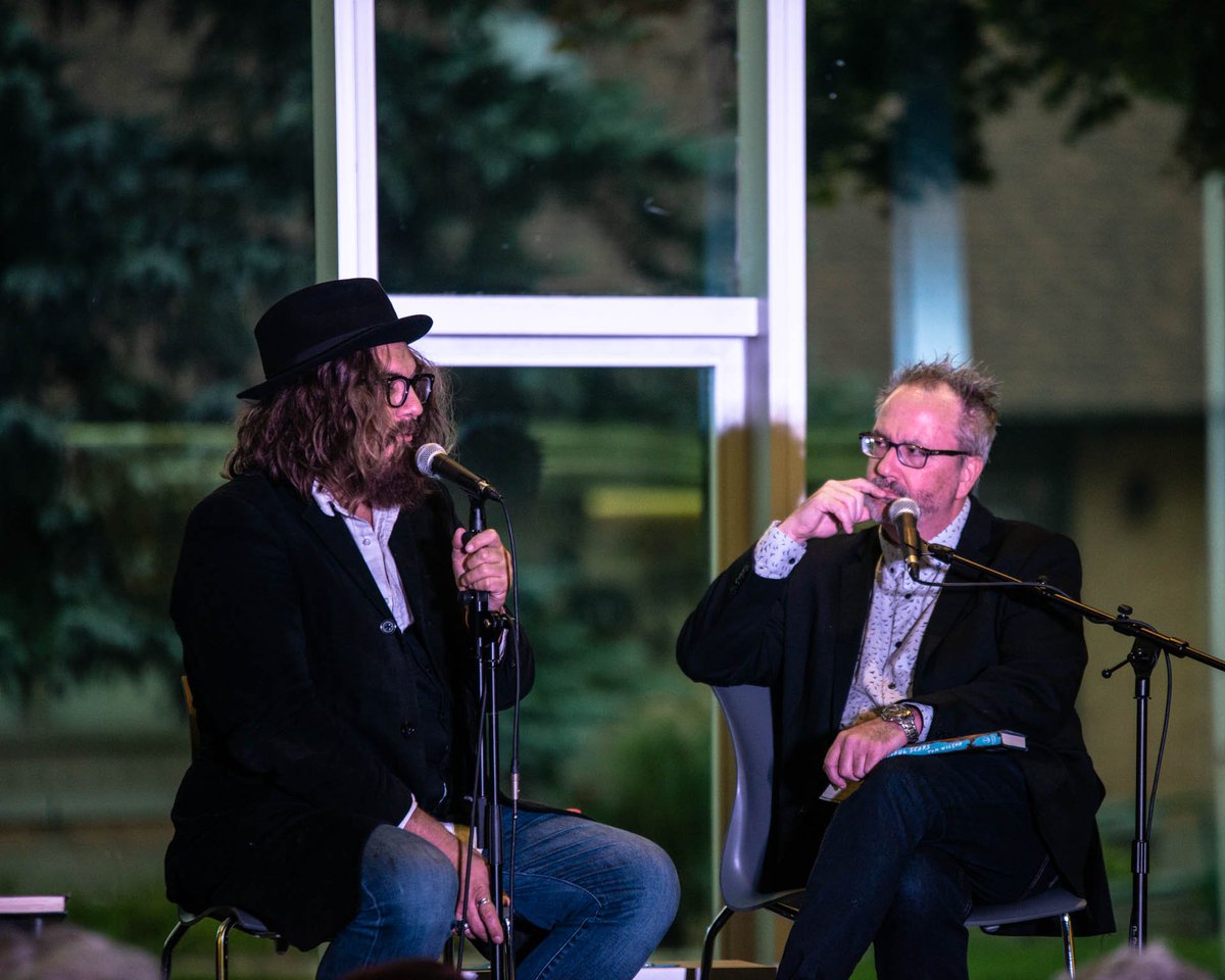 Centre_Square's tweet photo. Photos from @leeharveyosmond are up on our blog! Big thanks to @craignorriscbc of @CBCKW891 for hosting.
Click here to see the full gallery from the evening at @KitchLibrary -> https://t.co/NdZOpBJXPr
#kwawesome #citsatkpl #kpl #kitchenerlibrary https://t.co/EuG9o5m5yc