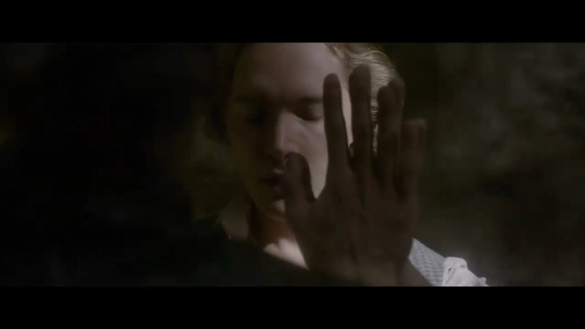 IngridBoSa's tweet photo. omg! @toby_regbo and @Jamiebower are back! I LOVE IT! 😱❤ @FantasticBeasts https://t.co/QWYgsSIpFc