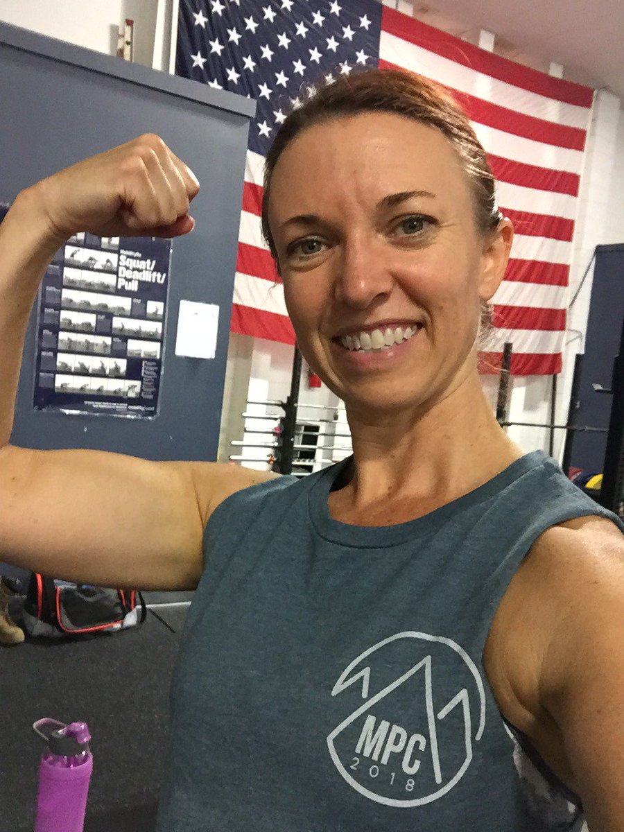 IowagirlinSoMd's tweet photo. Power of the MPC shirt! Today, I hit 750k lbs lifted since Jan! 2 lifts left to hit 137 workouts - 1 for each type of blood cancer!! Thanks, Valbo &amp; @MyPeakChallenge for a great M9W1D1 workout. @SamHeughan @bloodwise_uk @LLSusa #BloodCancerAwarenessMonth #L2BBC https://t.co/opc29LryON