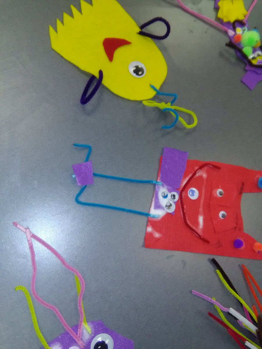 robyn_henson's tweet photo. Moonshot Academy started today. We had so much fun with our read aloud and making our monsters for our Mood Meter! #MoonshotInAction #VBEVibe https://t.co/bjZBQL2m7C