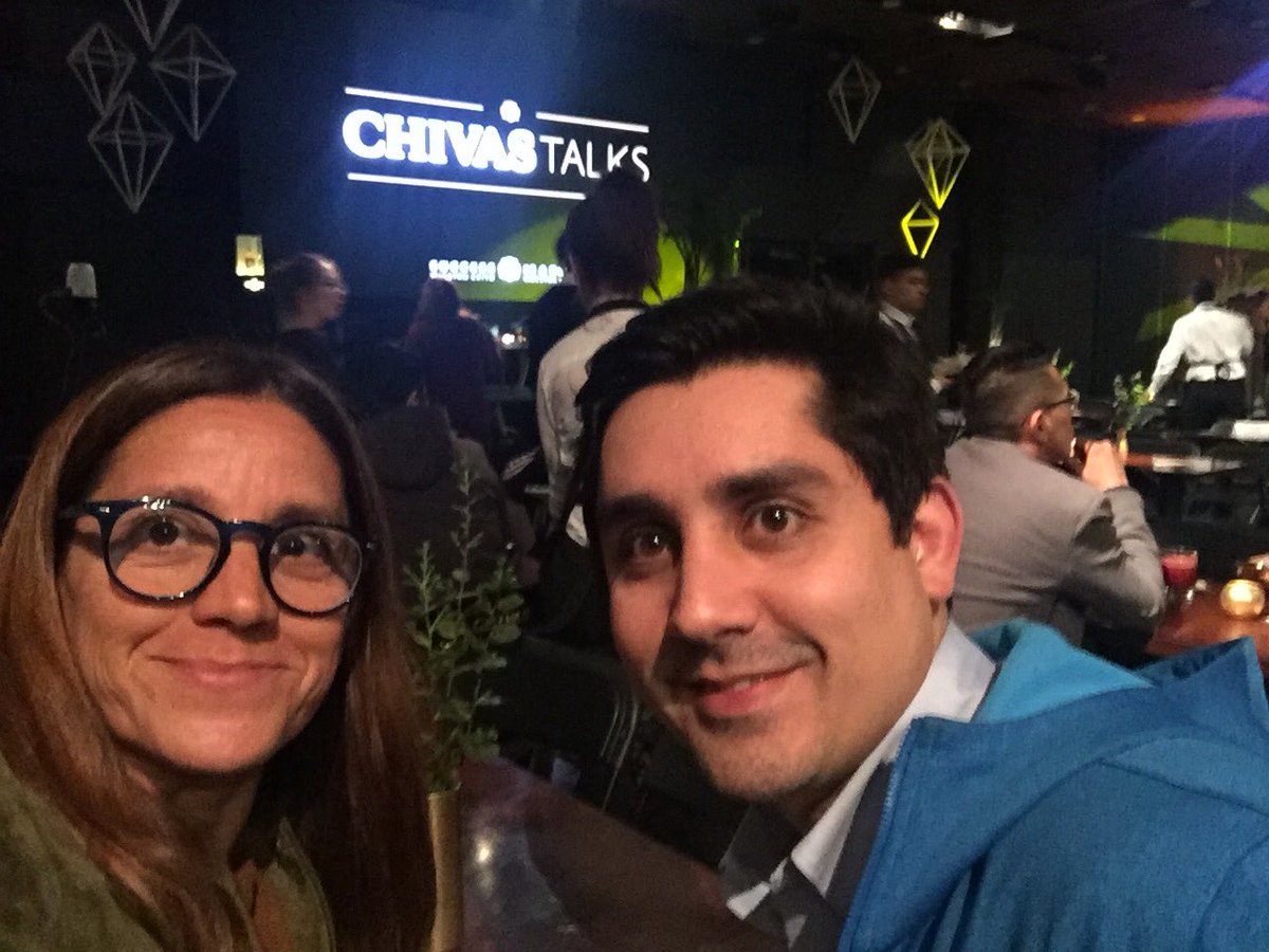 vickyreyes's tweet photo. #chivastalks Con mi sobrino en Centro Parque @felipeerre https://t.co/hA2NYfH5co