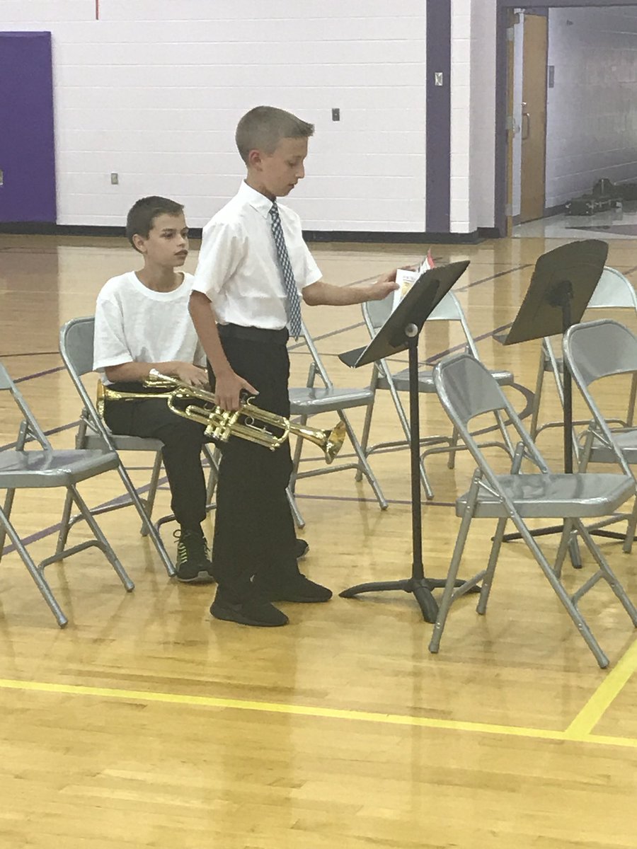 First band concert of the 6th graders from Baldwin road junior high. @REYNSupt <a href="/ReynBands/">Reynoldsburg Bands</a> <a href="/BR_STEM/">STEM Middle at BRJH</a> <a href="/MrsTelecsan/">MrsTelecsan</a> #LoveHotCrossBuns