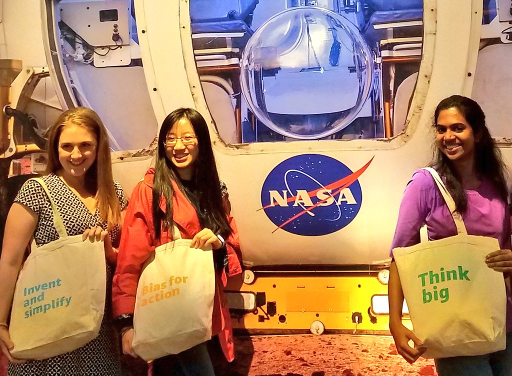 clare_liguori's tweet image. ECS goes to Grace Hopper Celebration! #AmazonECS #AmazonGHC18 #GHC18