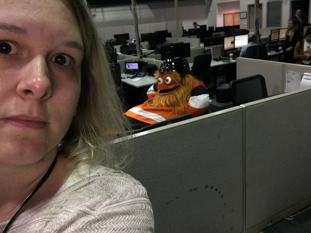 telesara's tweet photo. Just #GettingGrittyWithIt at @NBCPhiladelphia with the @NHLFlyers new mascot @GrittyNHL https://t.co/up01oDvX4v