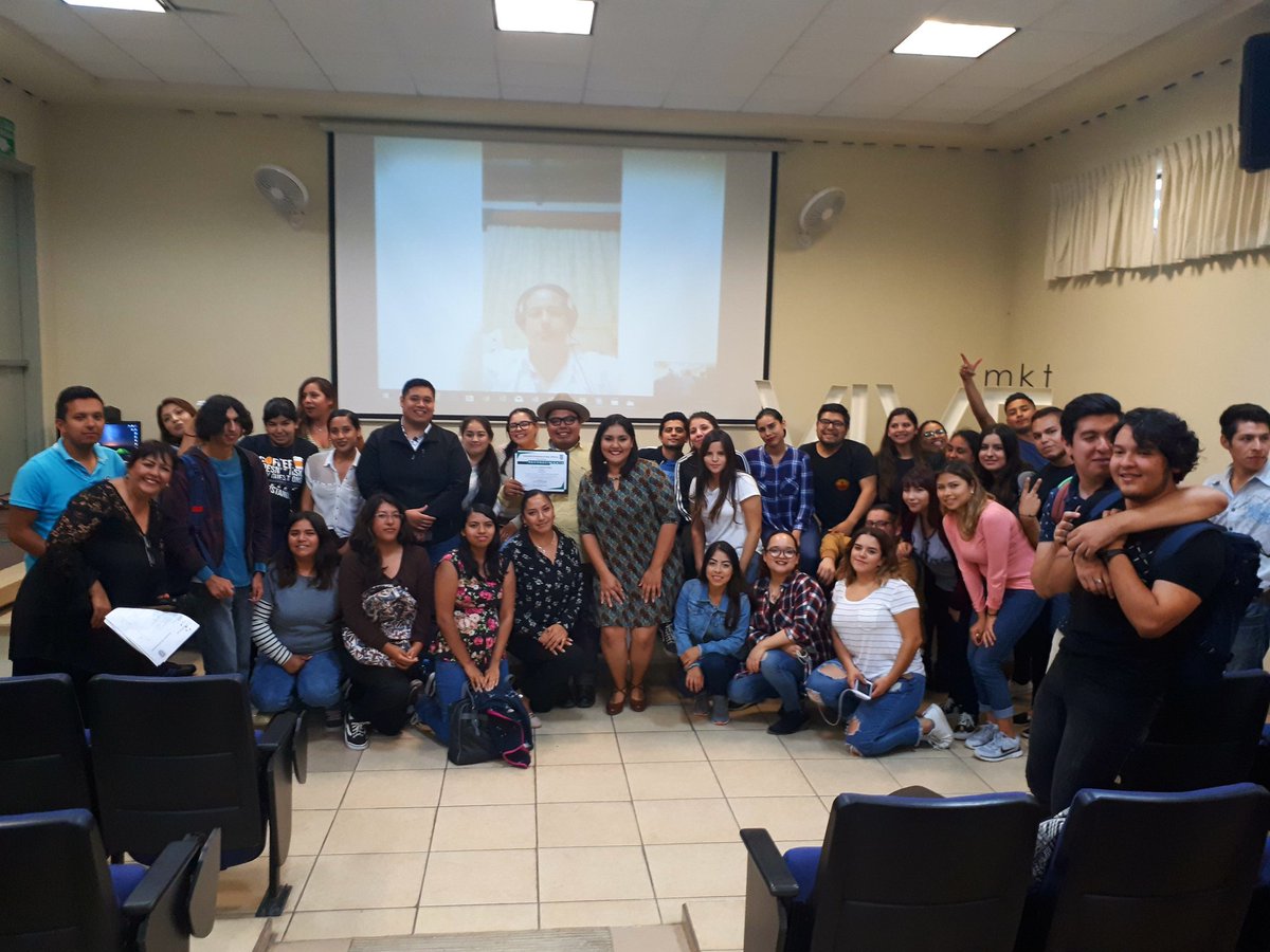 BrendaC_Mtz's tweet photo. Y así concluímos @andreseliascom @DatametrixMex #uabc #ftym #marketingpolítico https://t.co/YDEqBtubNS