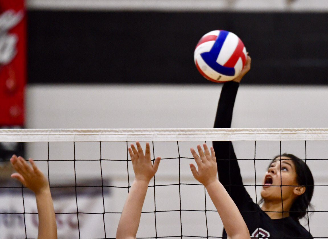 GoFlashWin's tweet image. Bearcats in the den tonight. @BCHSBearcats PHOTOS added all week to GoFlashWin.com where you memoroes are always FREE.