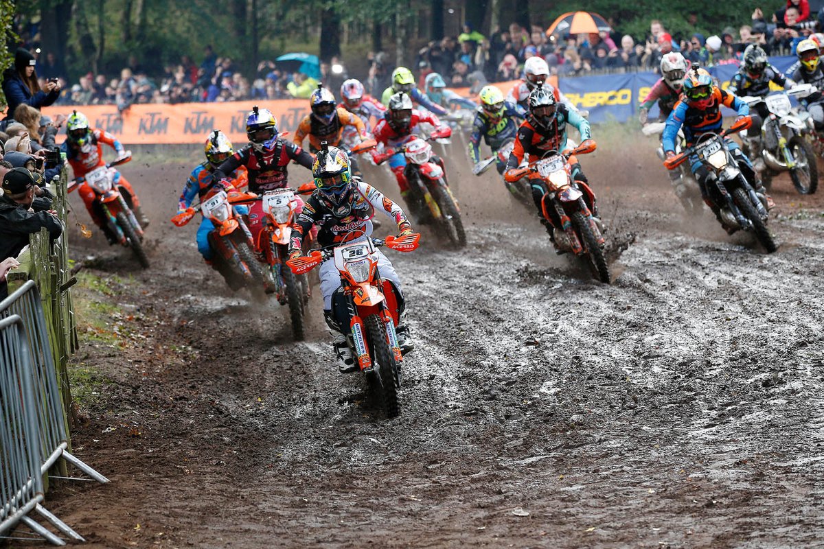 FuelUniverseTV's tweet image. Josep García domina en Hawkstone Park || bit.ly/wesshawksotone… ||
#WESS #HawkstonePark #JosepGarcia #NathanWatson #BillyBolt #KTM