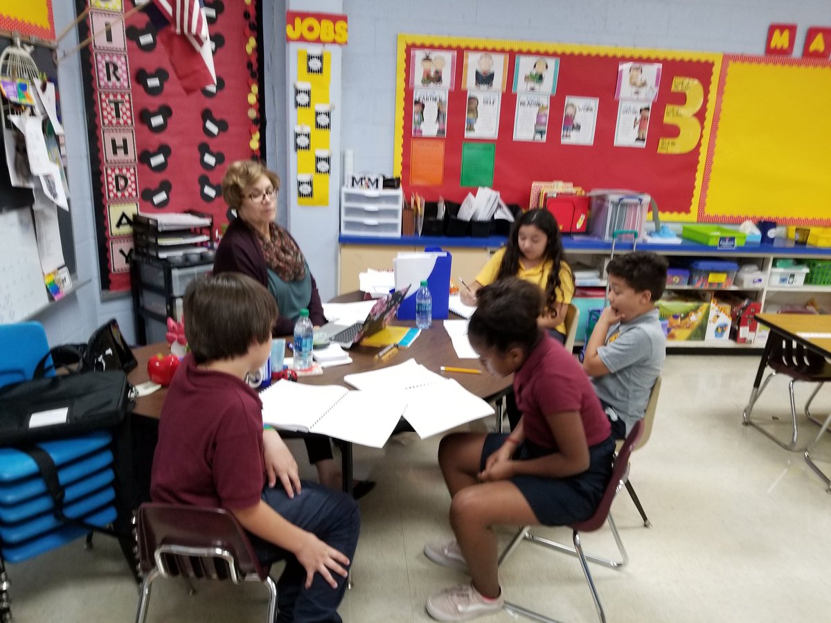 CPuga72's tweet image. @CapistranoES extended day is filled with intervention and enrichment for all students.  #WeDeliverExcellence #CapistranoES #learningforeveryone