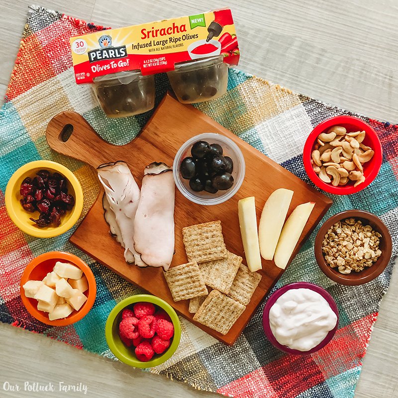 OurPotluckFam's tweet photo. Snack time: SAVE on one of 3 NEW flavors!

>> https://t.co/1erV4xbkci <<

#ad #PearlsOlives #BetterwithPearls https://t.co/DeBjX6yg0K
