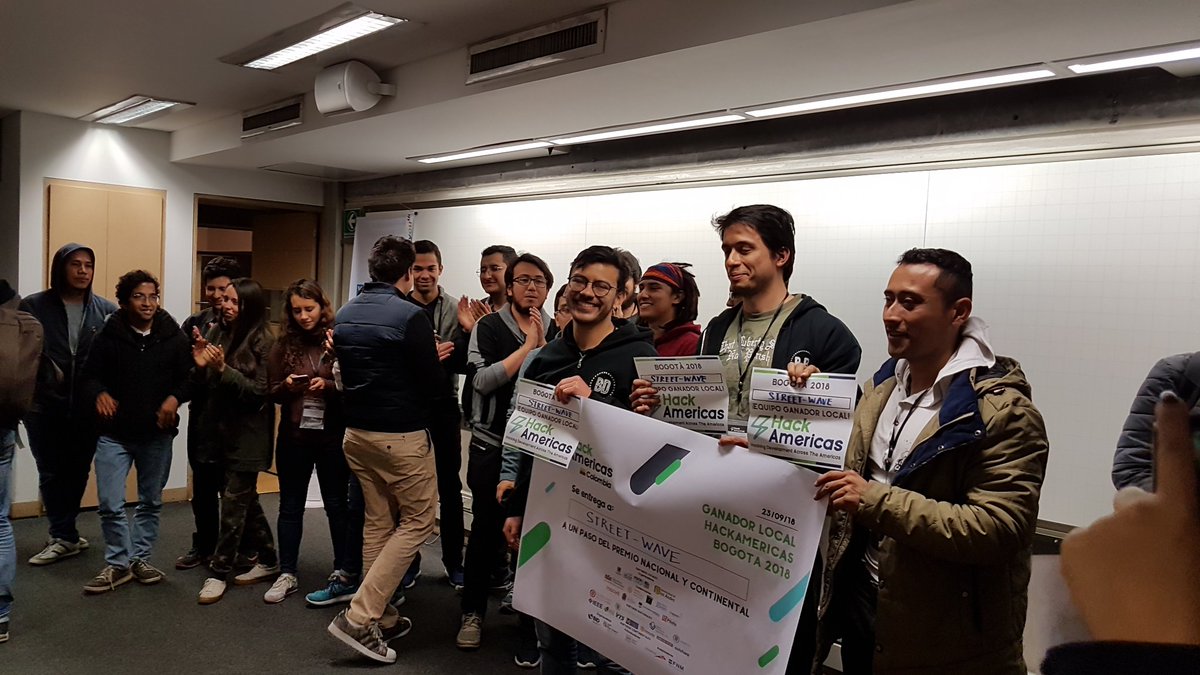 natlopez_a's tweet photo. Terminamos con éxito la #TransportHackathon en Bogotá. Muchas ideas valiosas. Prioridad: la seguridad vial. Felicitaciones a #StreetWave, ahora a la competencia regional!
@el_BID @Y4PT @SectorMovilidad @MinTransporteCo @ansvcol @Ministerio_TIC @BloombergCities @Uniandes https://t.co/jiduRjDUPE