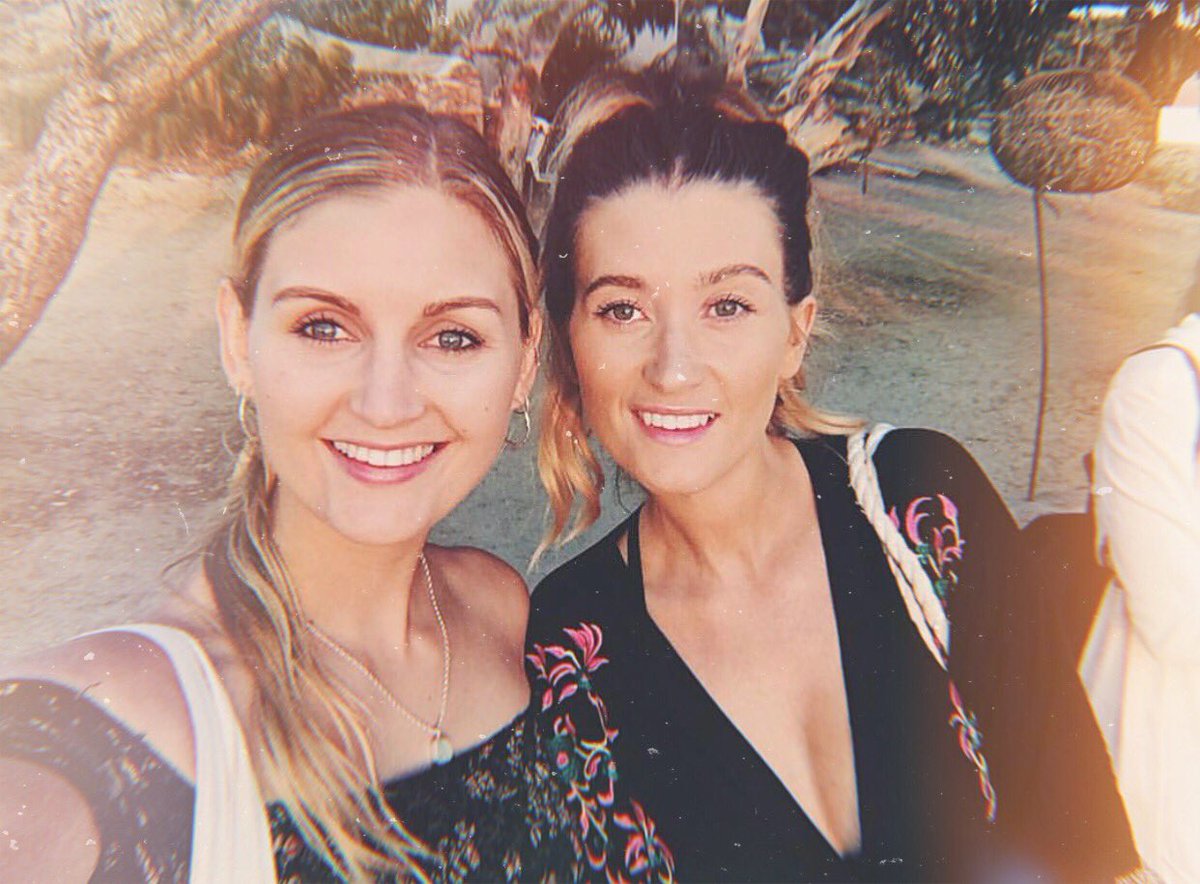 🐝🦋Holly Sophie Barton🦋🐝 (@hollybarton_x) on Twitter photo 