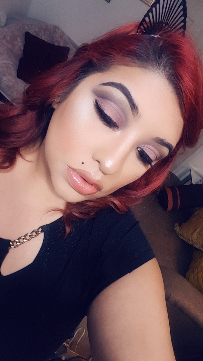 FalgerFrances's tweet photo. Cut crease 🖤 https://t.co/m6fPbdWmQJ