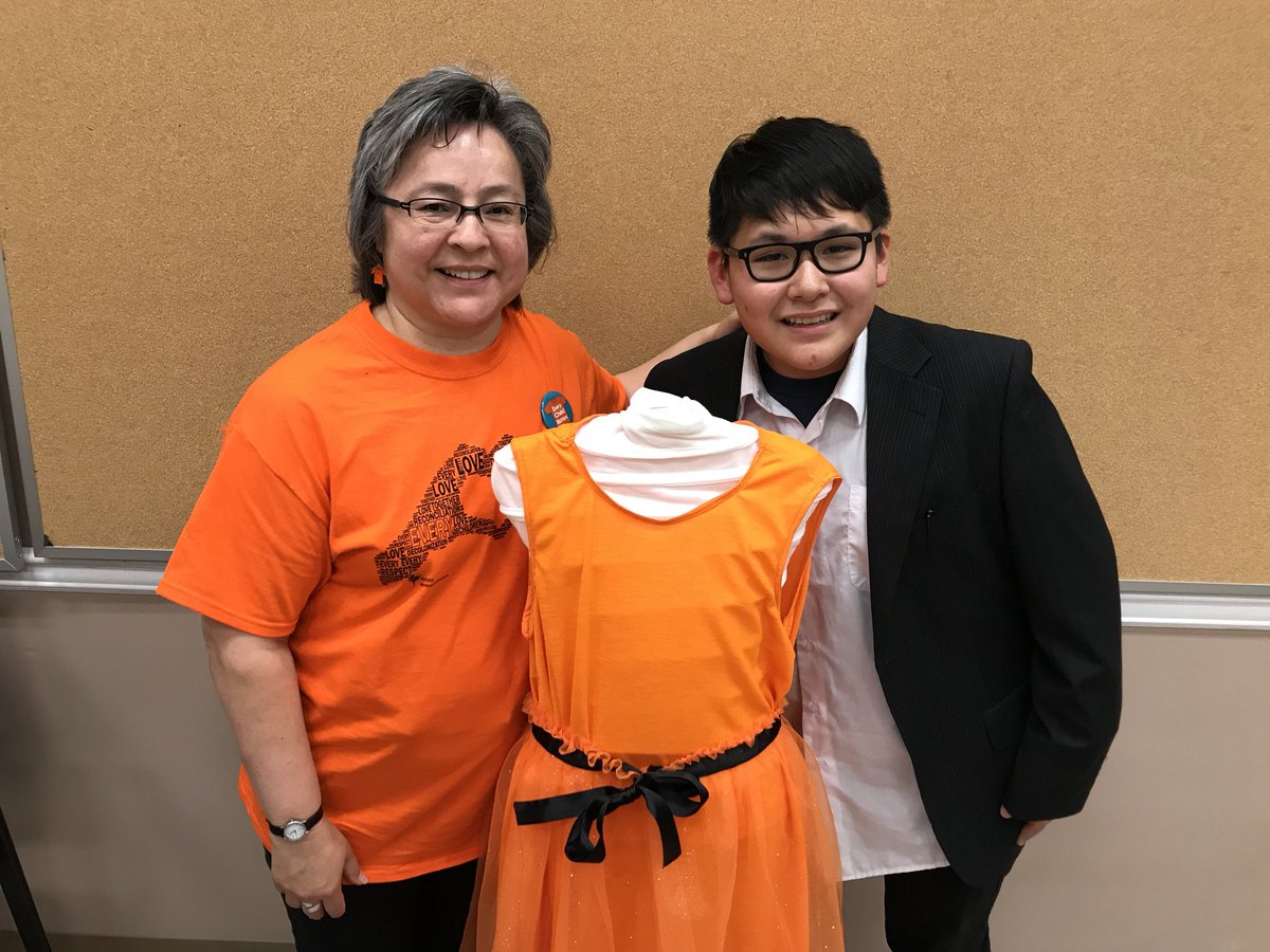 CindyPacker's tweet photo. Exciting night presenting Phyllis Webstad with her dress. #OrangeShirtDay #EveryChildMatters https://t.co/H8Yf0NRSCD