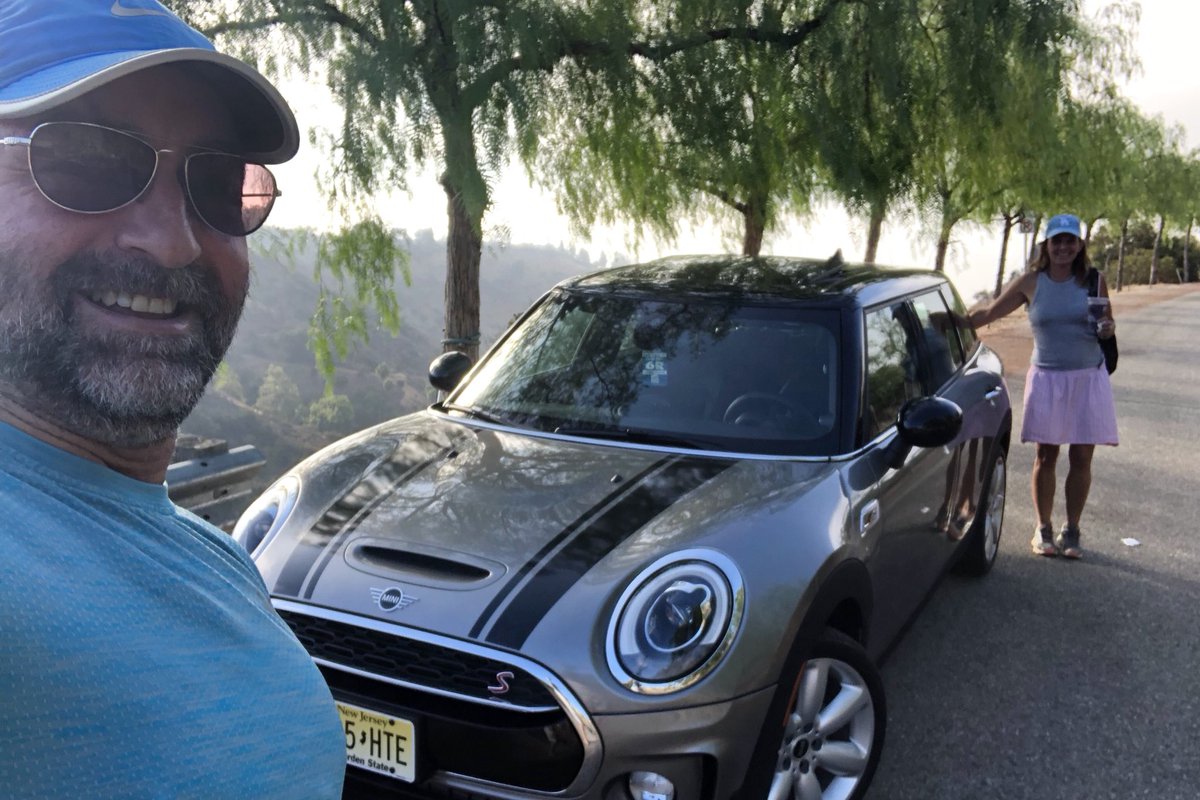 SimonDavisBarry's tweet photo. Thanks @PropagandaGEM and @MINI for the awesome #clubman loaner for cruising around L.A. We love it so much @jacquiemg wants to keep it for good! #mini #coolride #writerperks https://t.co/jb6DuuQXEd