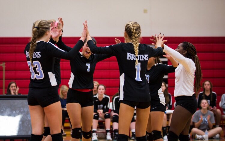 USJ_Volleyball's tweet photo. Senior Night and last home volleyball game tomorrow night.  There will be a drawing at the end of the varsity game for students who are present to win gift cards  for being a part of the student section.  Come out and enjoy the action.  🙌🏻🏐@thebruinreport @jodyevans29 https://t.co/asGXamvxYX