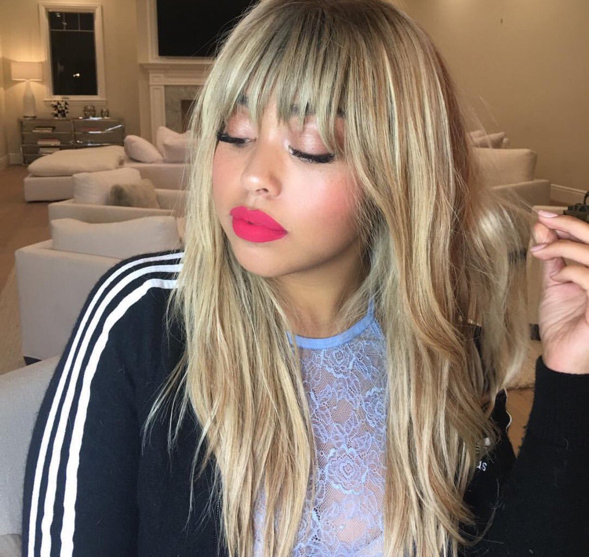 kyliecosmetics's tweet photo. Happy 21st Birthday @jordynwoods! 🎉 These are some of our fave pics of you wearing Kylie Cosmetics! 💋 Enjoy your day!! 🎀 https://t.co/QehBICpyXL