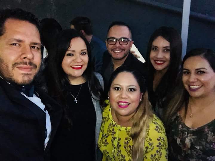 PaulinaTadeo's tweet photo. #Working #Presentacion #Crelo #Operadora 😎🤓📸 https://t.co/wGp2DbECzA