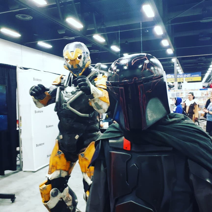 Darman456's tweet photo. Went to hunt some bounties, but ended up meeting awesome people. #EdmontonExpo #mandalorian #bountyhunter #kamehameha #anthem #Batman https://t.co/3ACt5Ncb0k