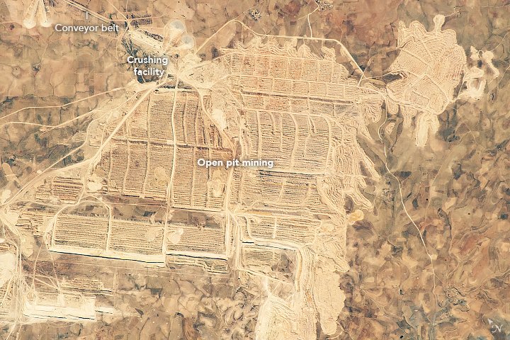 NASAEarth's tweet photo. The many faces of #mining. Here are phosphate, coal, iron, and diamond mines seen from space. https://t.co/eCiKQPA2HD https://t.co/cTrLqa2dGE https://t.co/GbSYyKVjsW https://t.co/X559PGcmAl #NASA https://t.co/lvokvY8e9b
