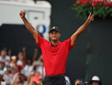 Quizás seas Anti-Tiger o Pro-Tiger, es lo de menos. Pero si llevas los deportes en las venas y crees en el poder la redención, de los regresos, de lo improbable, si crees que se puede pasar de la implosion a la cima, aquí tenemos una imagen para siempre. ¡Felicidades @tigerwoods!