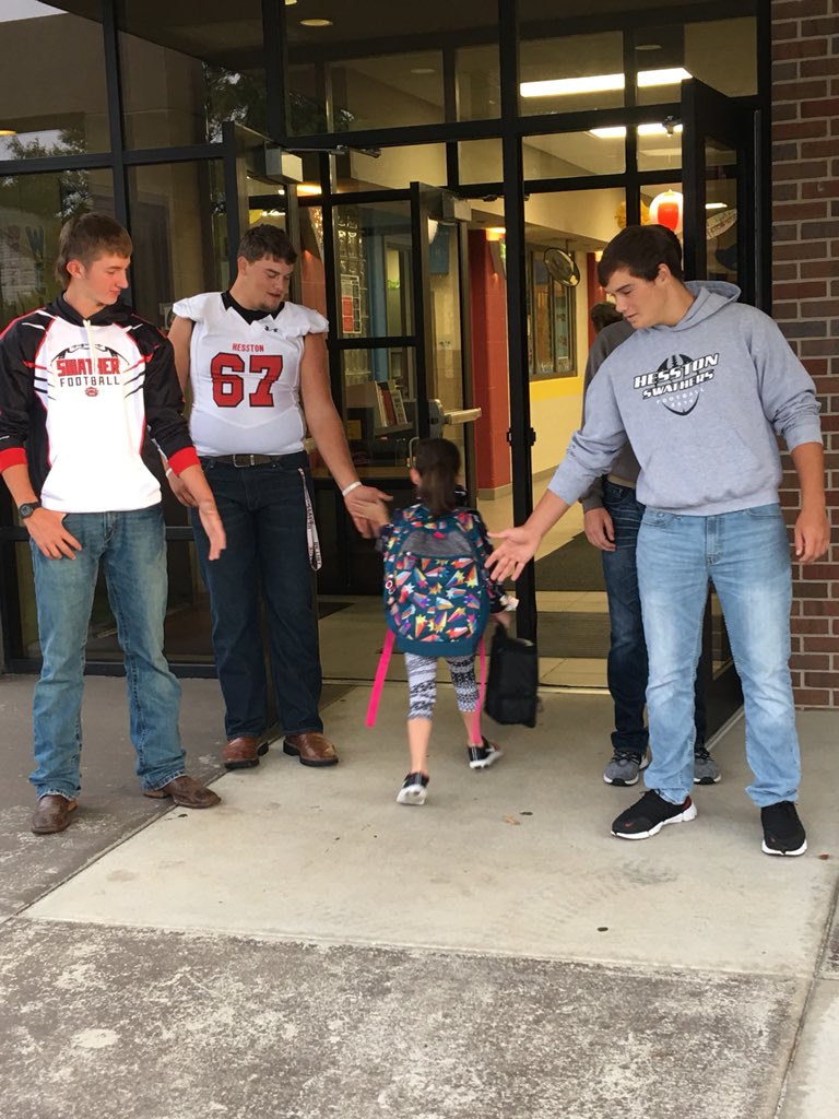 HESSwathers's tweet photo. The Swather Walk is a special tradition. #swatherpride https://t.co/mQEtugAhkh