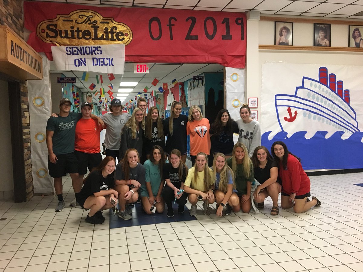 bixby_2019's tweet photo. So proud of the class of 2019!!  Also: BRING CANNED SOUP TO E-4‼️‼️‼️ https://t.co/jFUKdBsirm