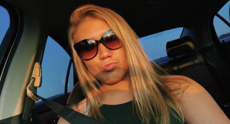 alayna_bates19's tweet image. s u n s h i n e