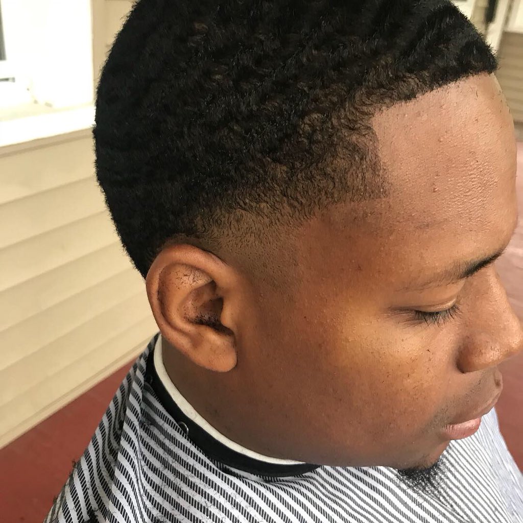 MrRandommann24's tweet image. Wave cut taper hit me up if you need a cut #barber #wavecut #taper #fade