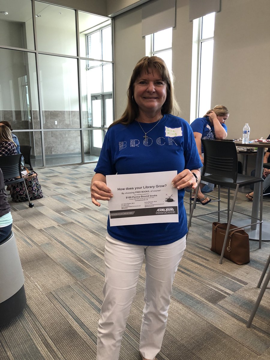 So many door prize winners at #EdcampPCTX! Big thanks to <a href="/PermaBoundBooks/">Perma-Bound Books</a> &amp; <a href="/lexseifert/">Lex Seifert</a> for the $100 GC! Jane King will be calling you! 🤗📚