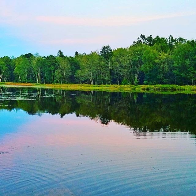 DebiTalks's tweet image. It was a beautiful weekend. We were able to spend time at the lake. It is wonderful place to be. 
#travel #familyfun ift.tt/2MY9Izh