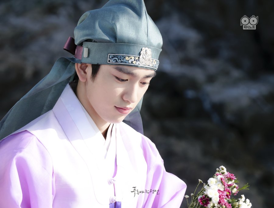 superstarmap_'s tweet photo. Looks so nice in the hanbok for Chuseok Korean holiday🌕🌸

🌸추석🌕기념 한복이 잘 어울리는 ‘연기돌’ 모음🌸
현실의 비주얼이 아니옵니다...🙇‍♀
멋스러운 한복과 잘 생긴 얼굴이 만나니 두려울 것이 없쟈나😍

#EXO #DO #GOT7 #Jinyoung #ZEA #ParkHyungSik #INFINITE #L https://t.co/pBkRC8Gtsr