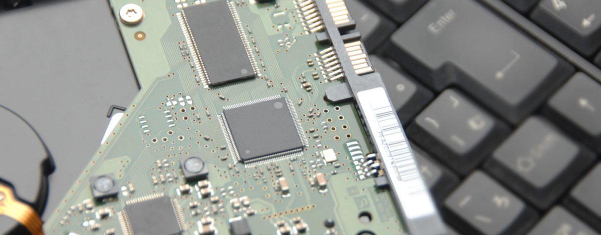 YokogawaGER's tweet photo. #BLOG / #Security #vulnerabilities in #processors or Central Processing Units (#CPUs) called #Meltdown and #Spectre are considered serious by security experts. Read here what you need to know about the incidents and what Yokogawa is doing ⬇️⬇️⬇️
https://t.co/4g7yVsEeE1 https://t.co/xBumlmhnSF